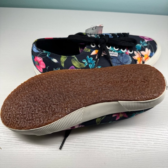 NWOB Superga Floral Print Sneakers- EU size 39 1/2 - Picture 7 of 9